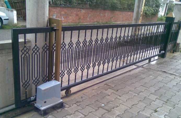 yana kayar bahçe kapısı